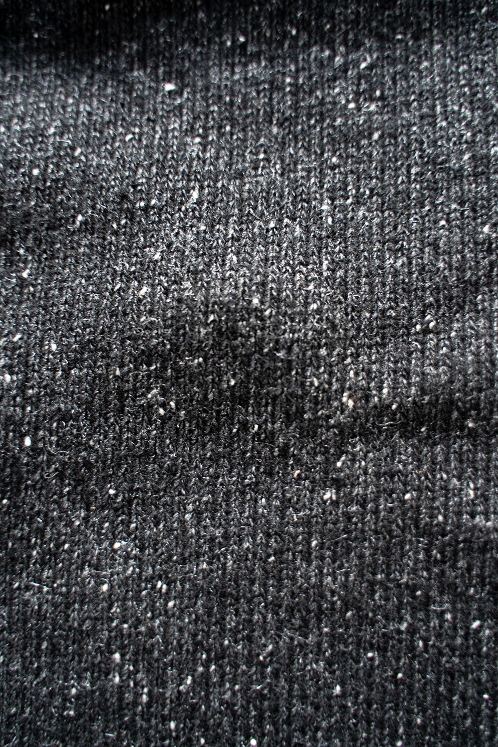 【ラスト1点】【22AW】シルク混タスマニアラムウールカーディガン(CHARCOAL)