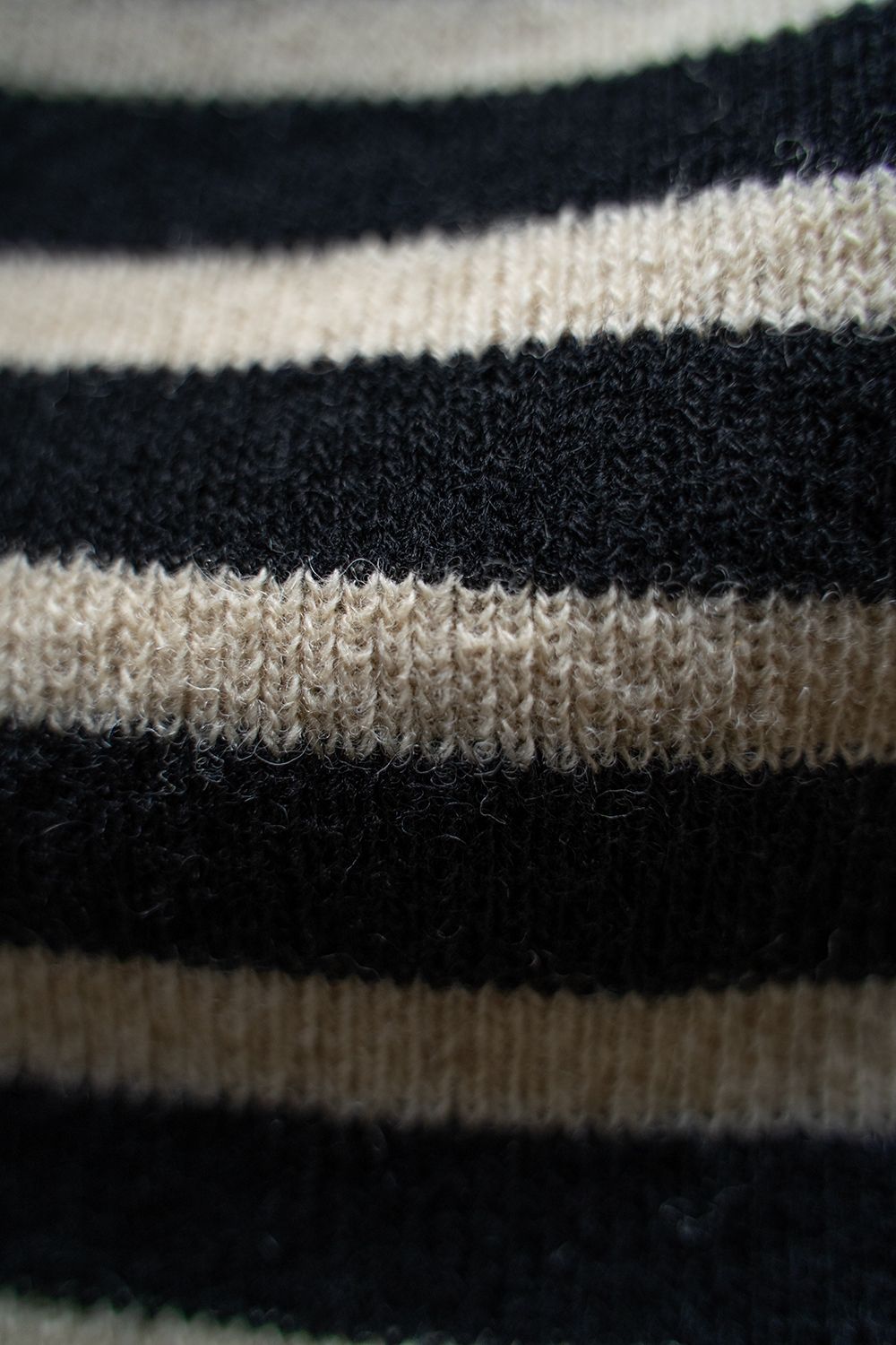 【ラスト1点】Hard twisted Shetlandwool GOB sweater(BLACK×IVORY)