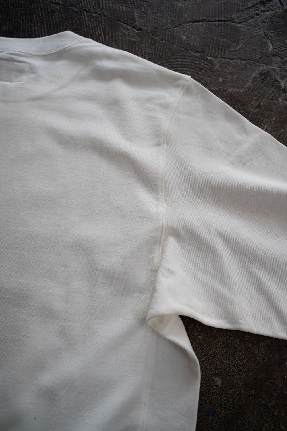 【ラスト1点】【23AW】ピボットスリーブプルオーバースウェット(OFF WHITE)