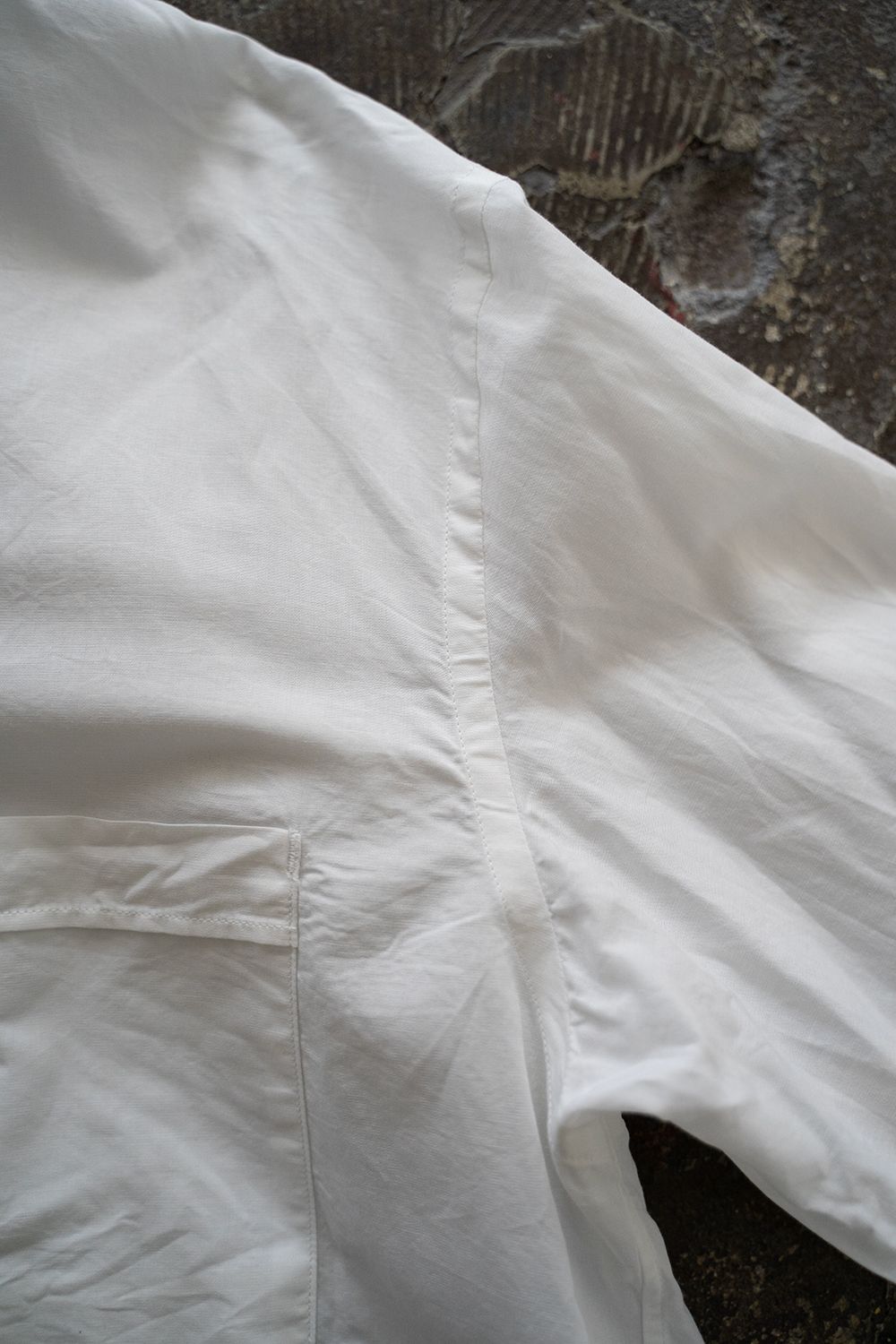 【ラスト1点】【24SS】ラミー混バンドカラープルオーバーシャツ(WHITE)
