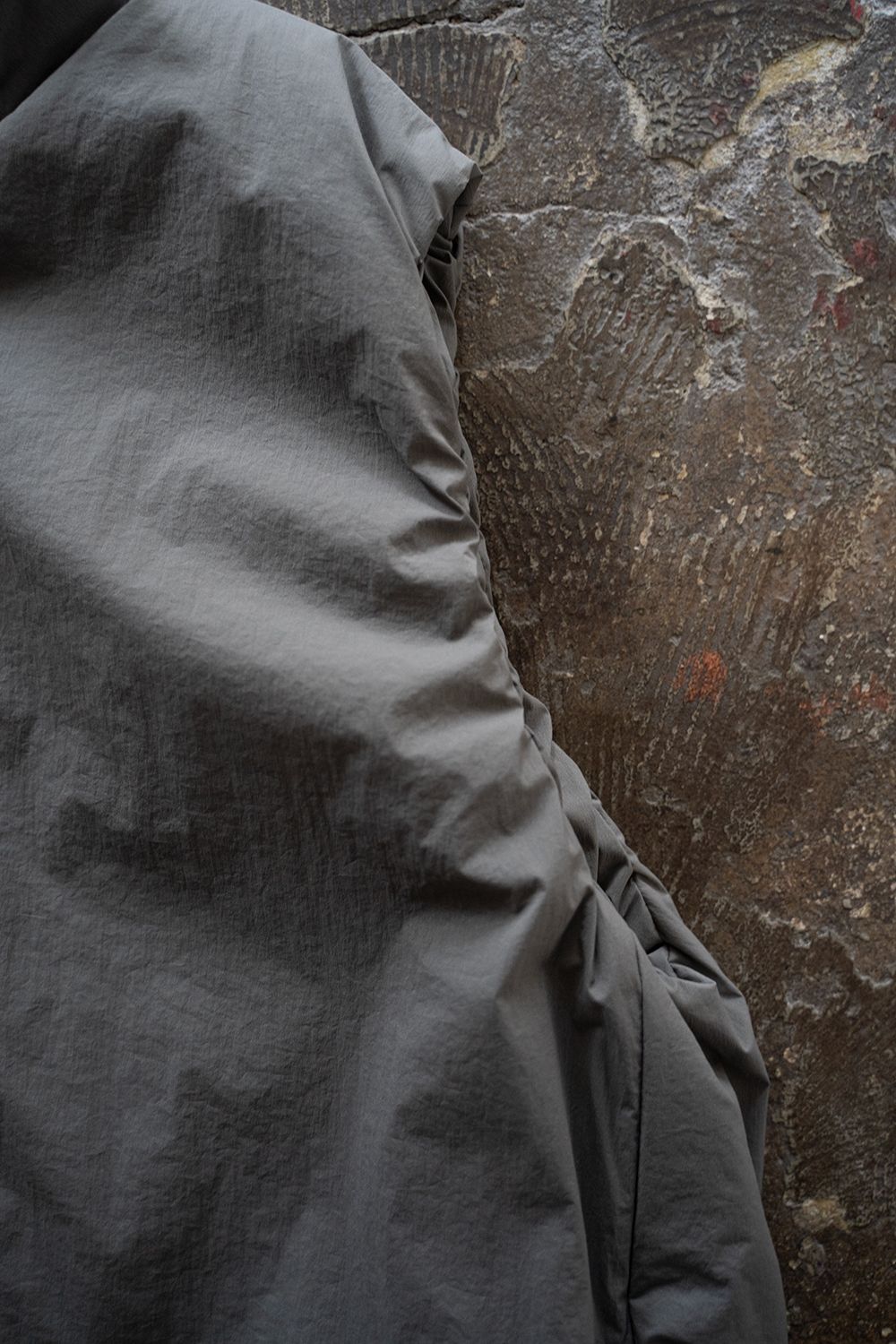 【ラスト1点】【24AW】シンサレートプルオーバーベスト(SLATE GRAY)