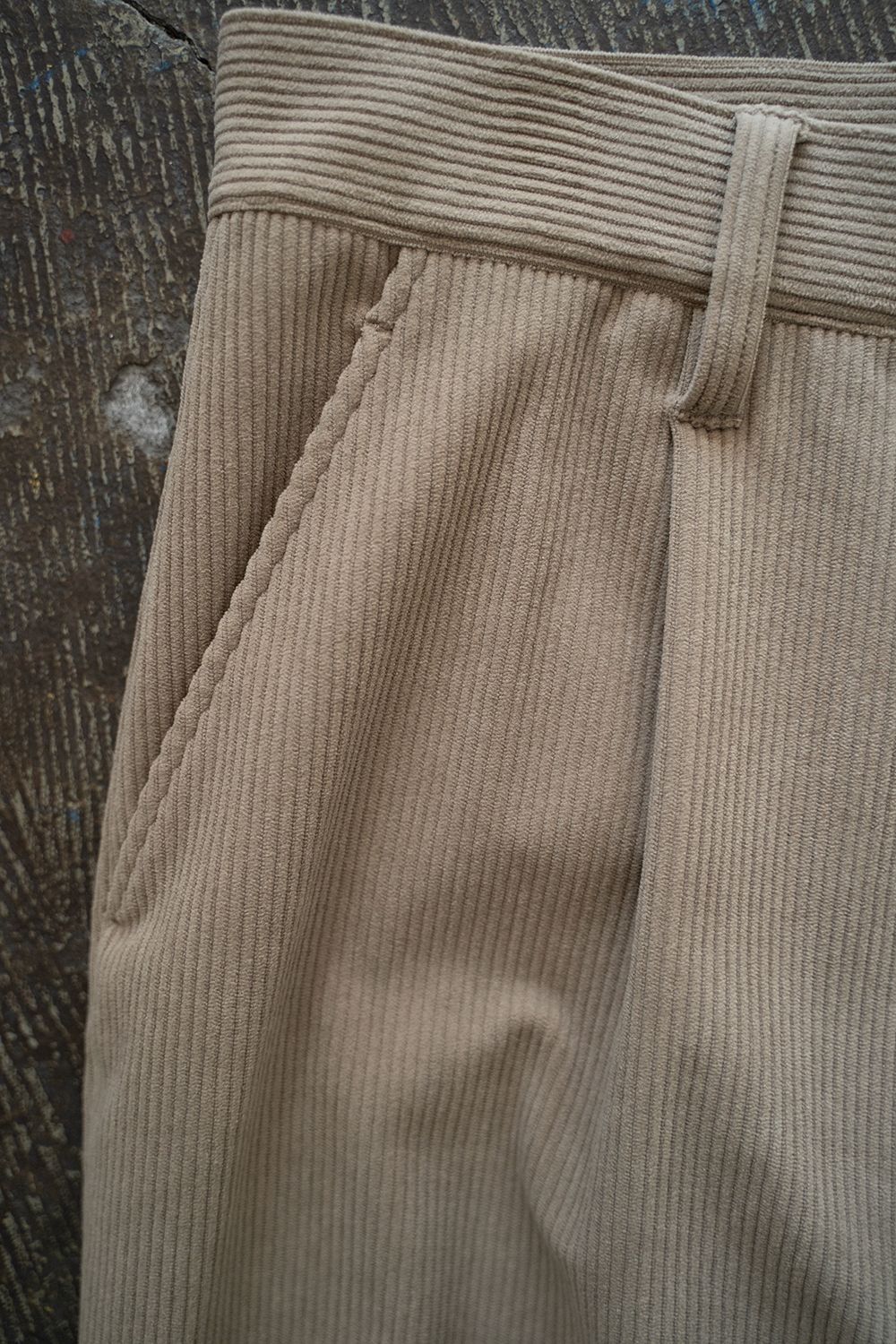 【ラスト1点】【24AW】1-Tack Corduroy Bootcut Pants/1タックコーデュロイブーツカットパンツ(BEIGE)