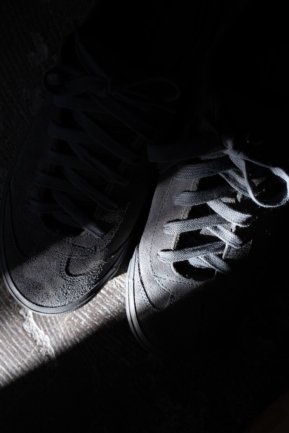 【25AW】REPRODUCTION OF FOUND×STILL BY HANDスウェードスニーカー(CHARCOAL)