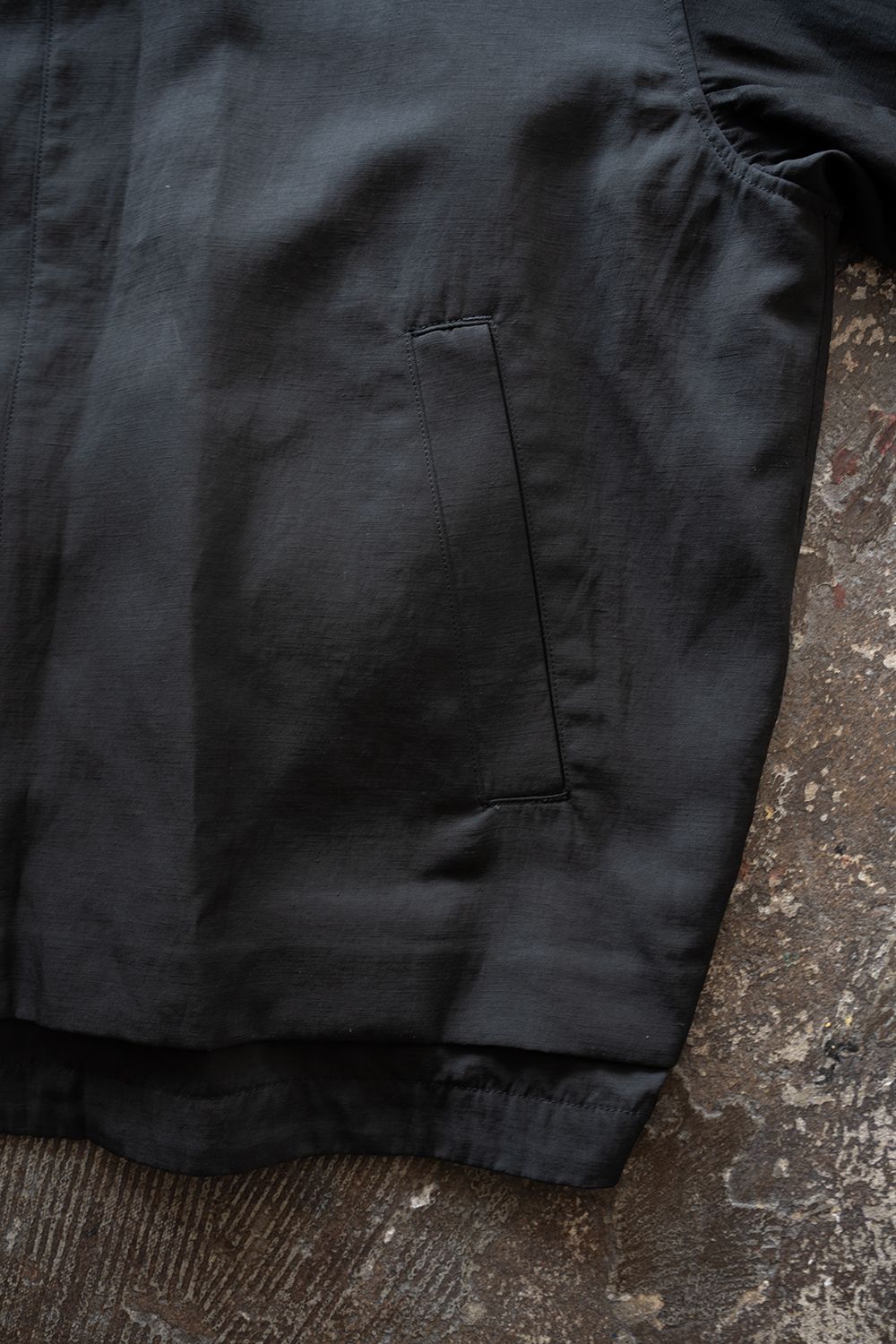 【26SS】ピグメントプリントジップブルゾン(BLACK)