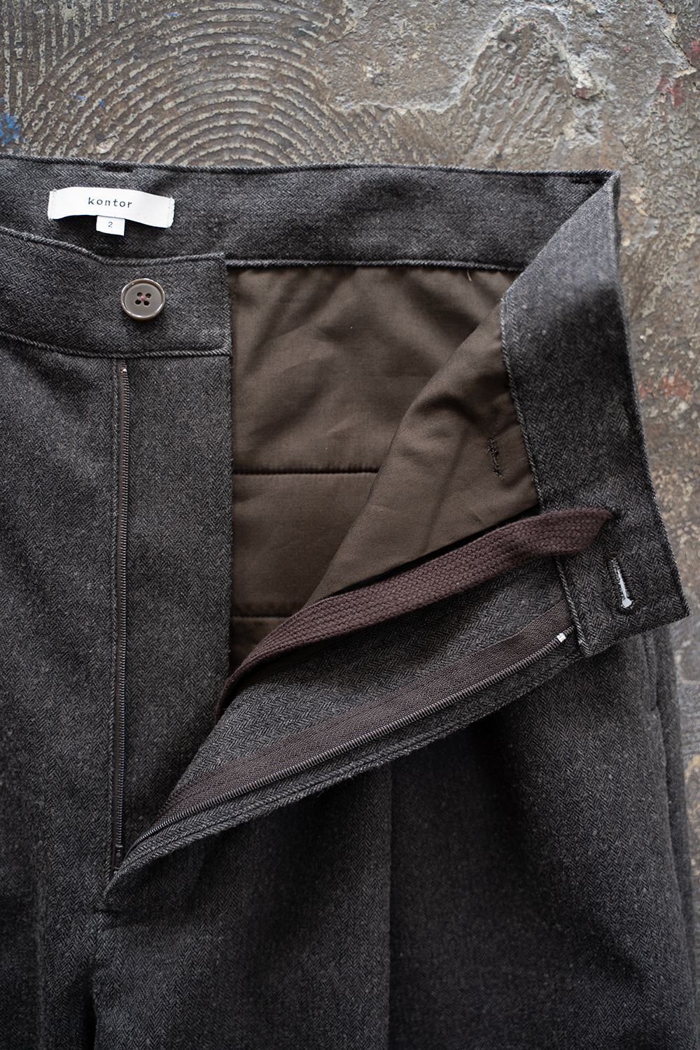 【25AW】Herringbone Trousers/ヘリンボーントラウザーズ(BROWN)