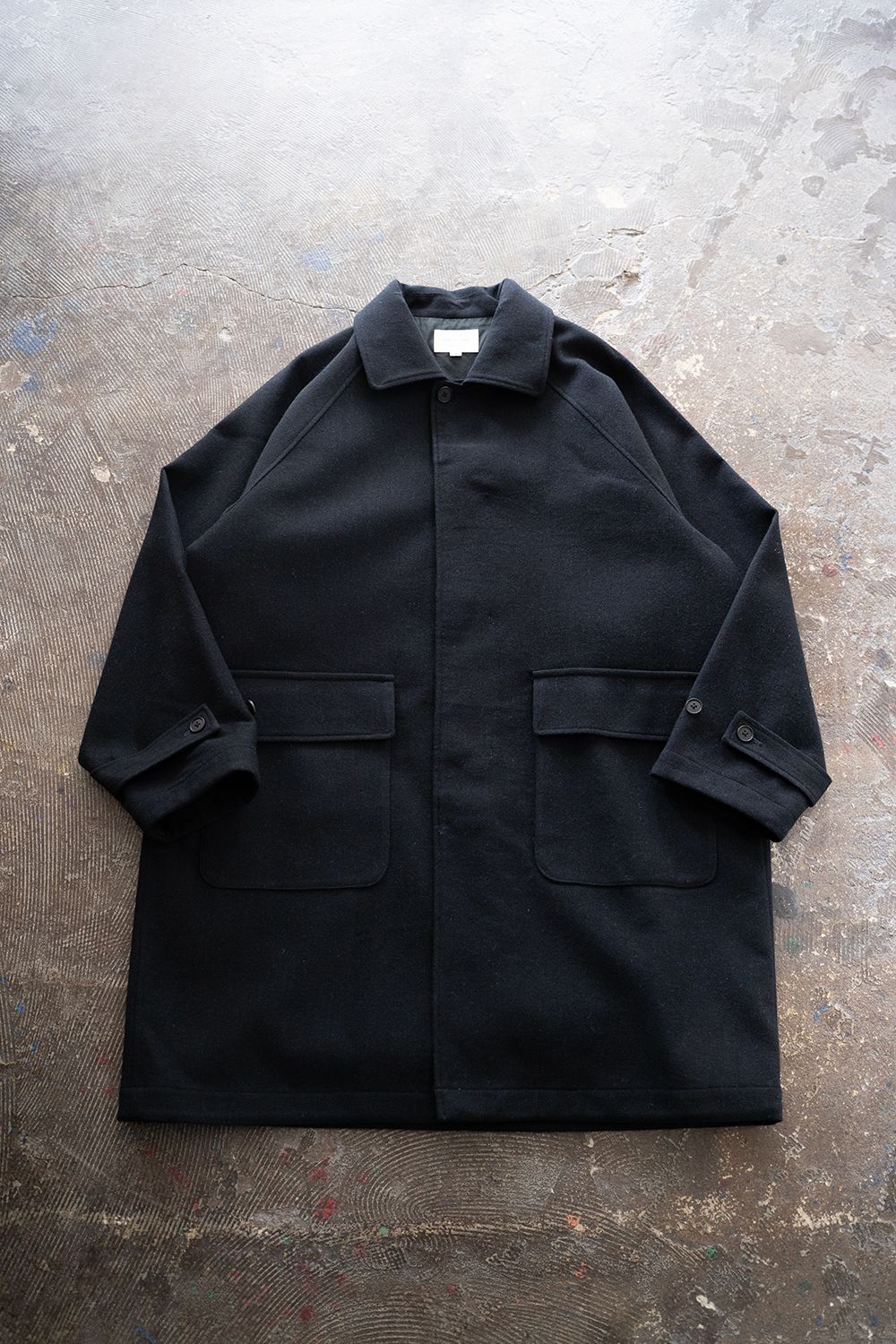 【ラスト1点】【25AW】ウール×ナイロンステンカラーコート(BLACK NAVY)