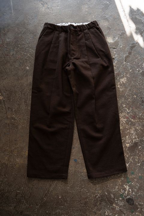 【26AW】コットン×ウールカルゼ2タックイージーパンツ(DARK BROWN)