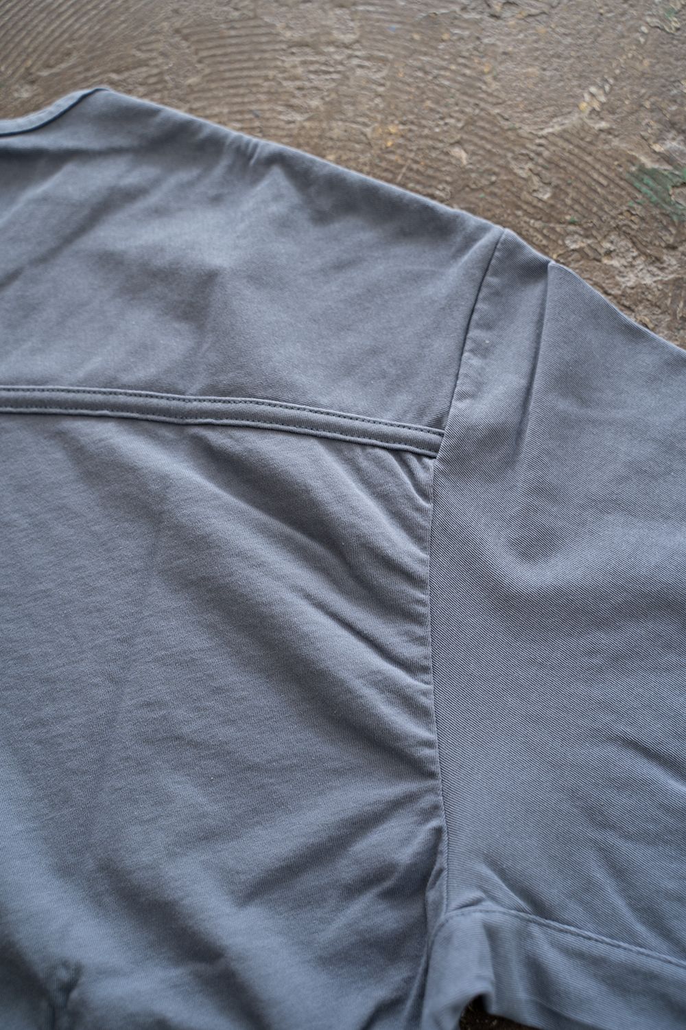 【ラスト1点】Back Shirt Tee/強撚天竺Tシャツ(BLUE)