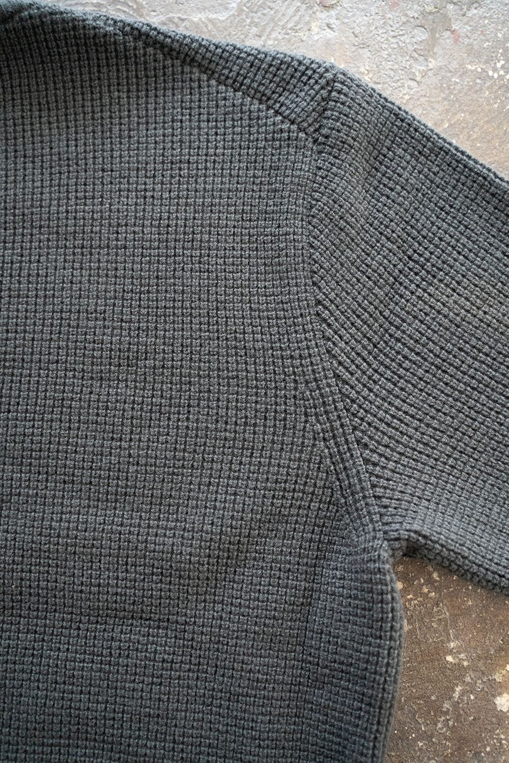 【ラスト1点】【22AW】胸ポケハイネックニット(CHARCOAL)