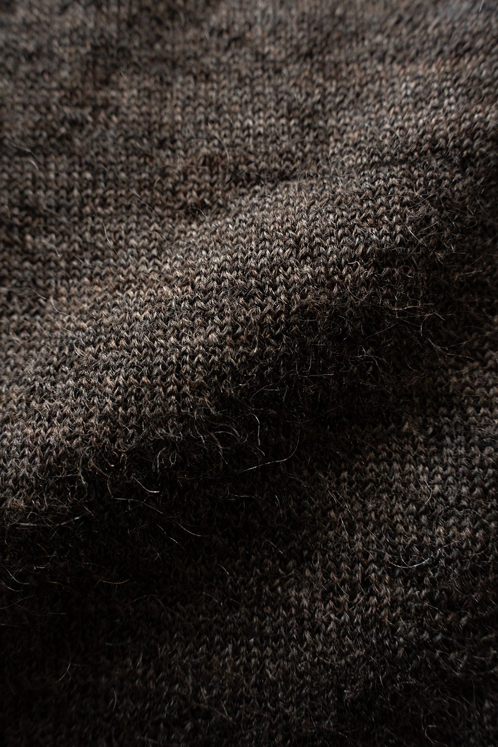 【26AW】エクストラキッドモヘア12Gニット(ASH BROWN)