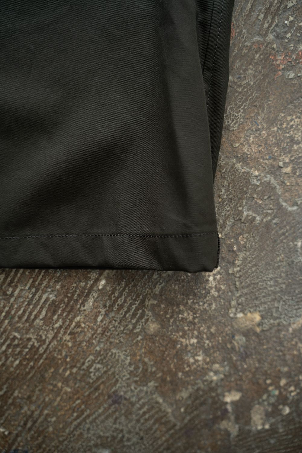 【26AW】コットンギャバジンオーバーシャツ(KHAKI BROWN)