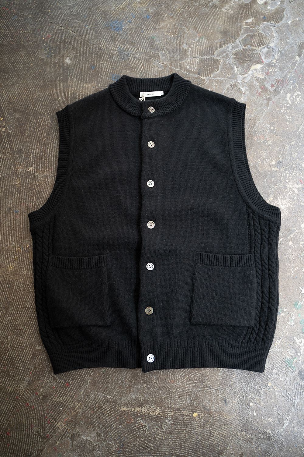 YASHIKI - Shiraiki Vest(BLACK) | Salty