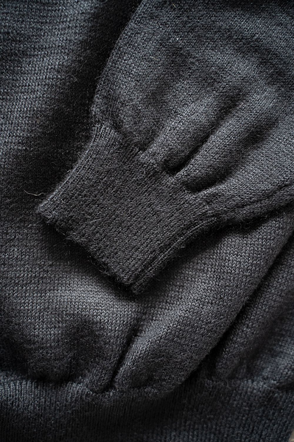 【ラスト1点】【22AW】アルパカ×ラミークルーネックニット(INK BLACK)