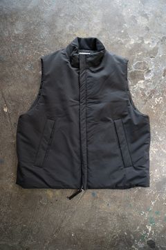 【ラスト1点】【24AW】撥水シンサレートスタンドカラーベスト(INK BLACK)
