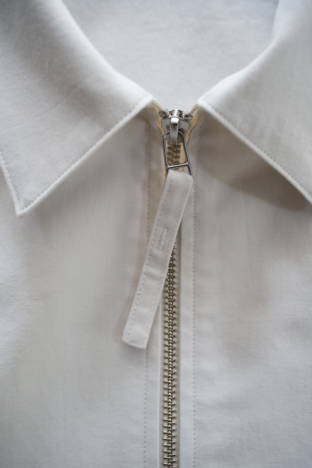 【26SS】コットンモールスキンジップブルゾン(IVORY)