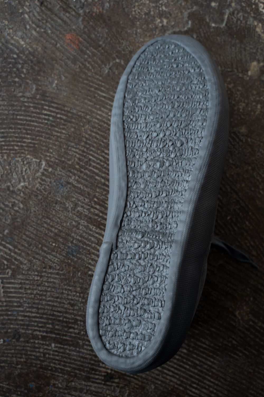 【25AW】REPRODUCTION OF FOUND×STILL BY HANDスウェードスニーカー(CHARCOAL)