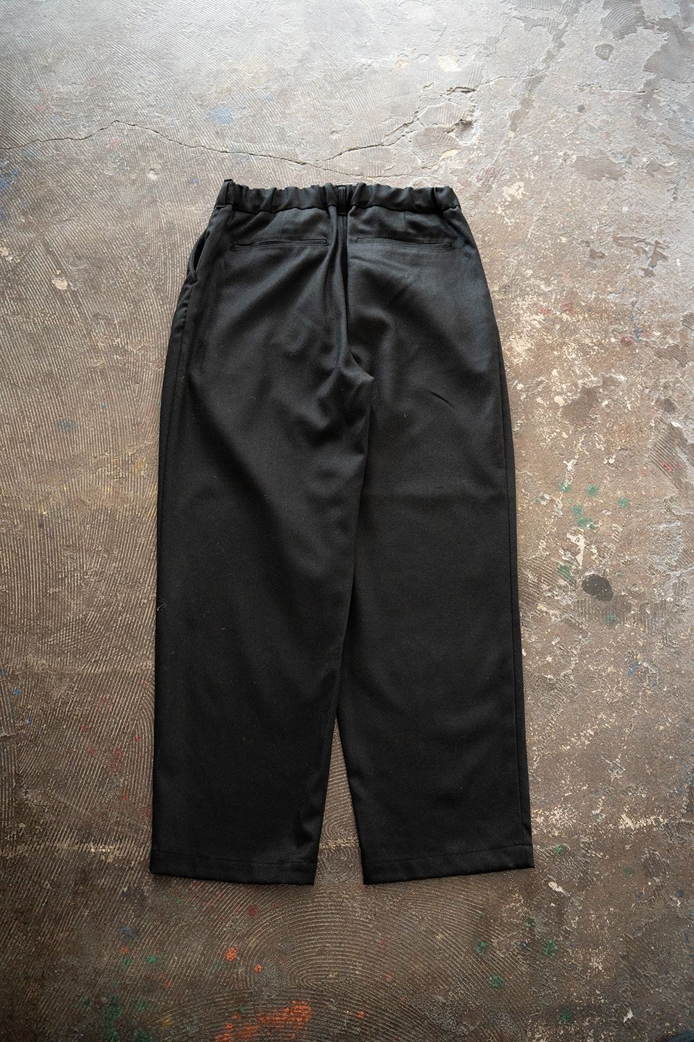 【25AW】ウールサキソニーイージースラックス(BLACK)