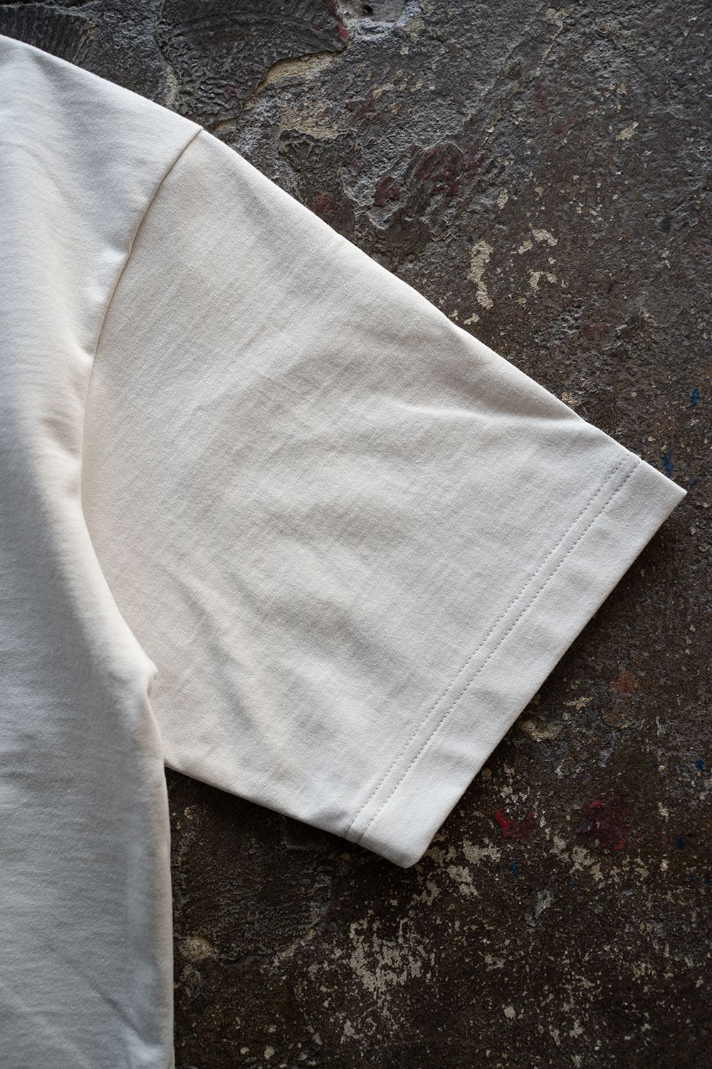 【ラスト1点】【22SS】オーガニックスビンコットンスプリットヨークTシャツ(LIGHT GRAY)