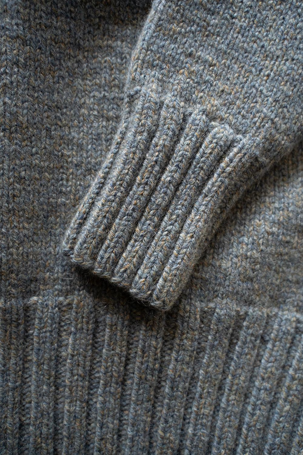 【ラスト1点】yak/lambs multi ply HAND KNITTING yoke top turtle neck sweater(FADE BLUE)
