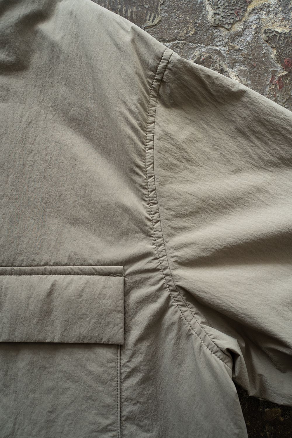 【25AW】シンサレートシャツブルゾン(KHAKI BEIGE)