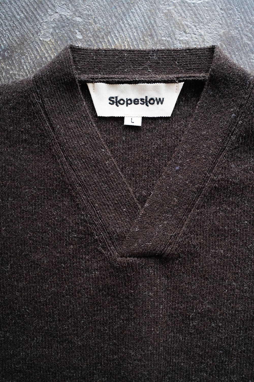 slopeslow - 【ラスト1点】Hard twisted Shetlandwool cross Vneck 