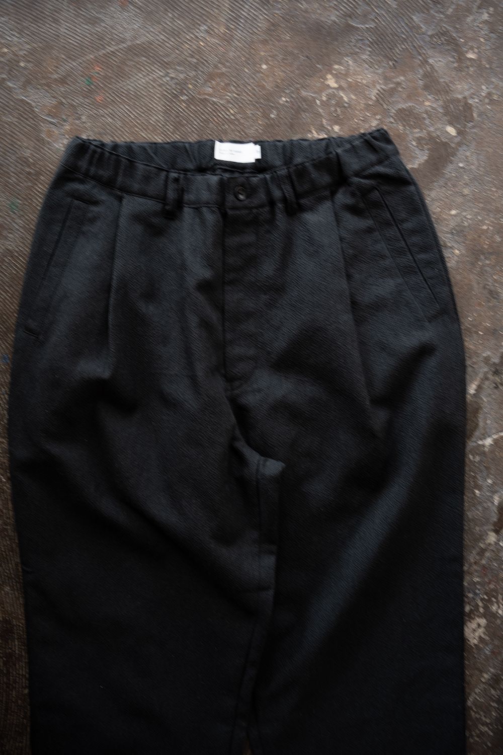 【26SS】ポリエステル×コットンタックイージーパンツ(INK BLACK)