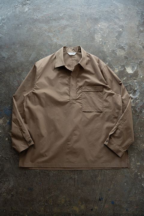 【26SS】コットン×シルクタイプライタースキッパーシャツ(MOCHA BEIGE)
