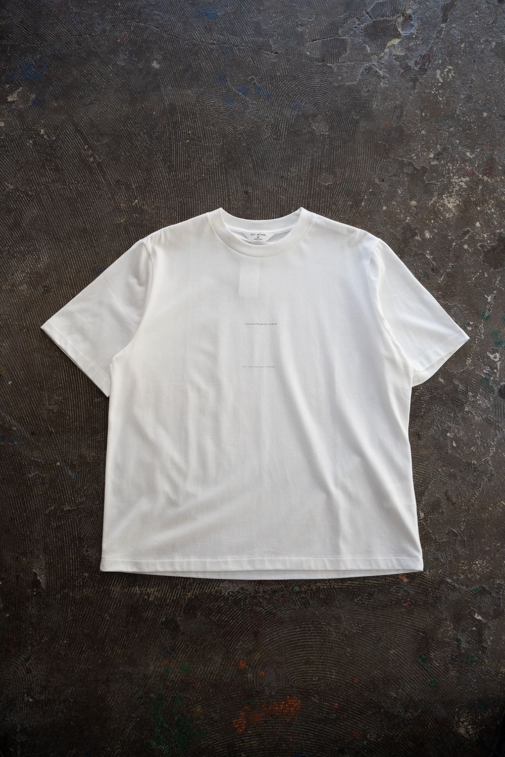 【ラスト1点】【23SS】"Zwischen Oberfläche und Punkt"Tシャツ(OFF WHITE)