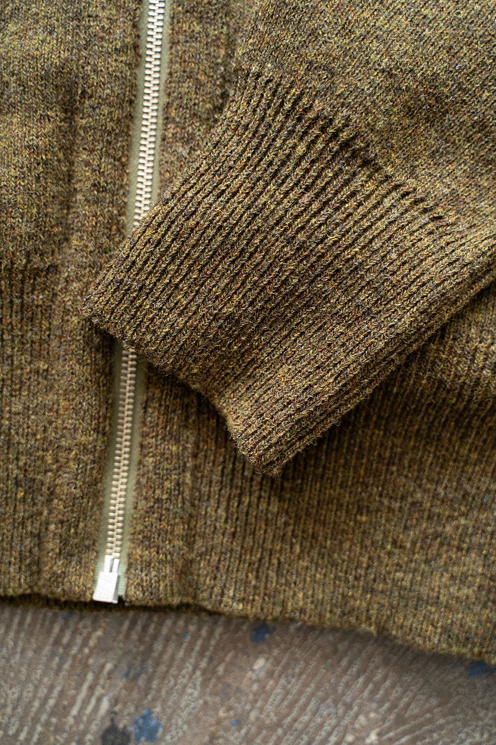 【ラスト1点】Hard twisted Shetlandwool type C-2(KHAKI)