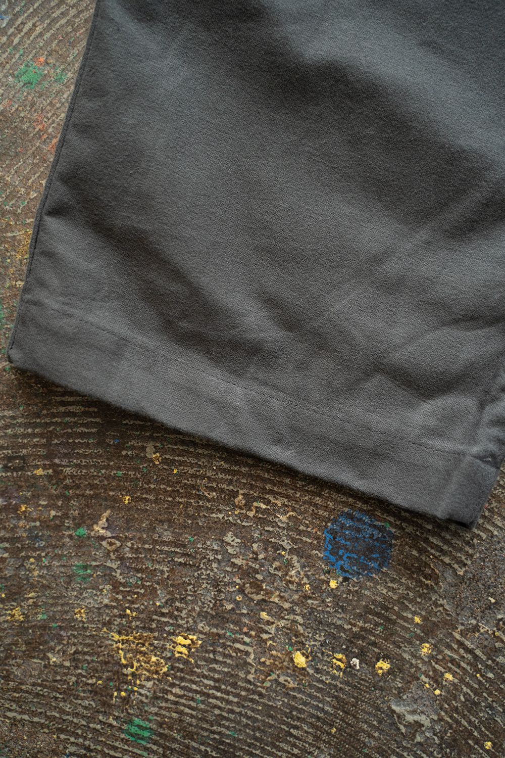 【ラスト1点】【24AW】ストレッチモールスキンイージーパンツ(CHARCOAL)