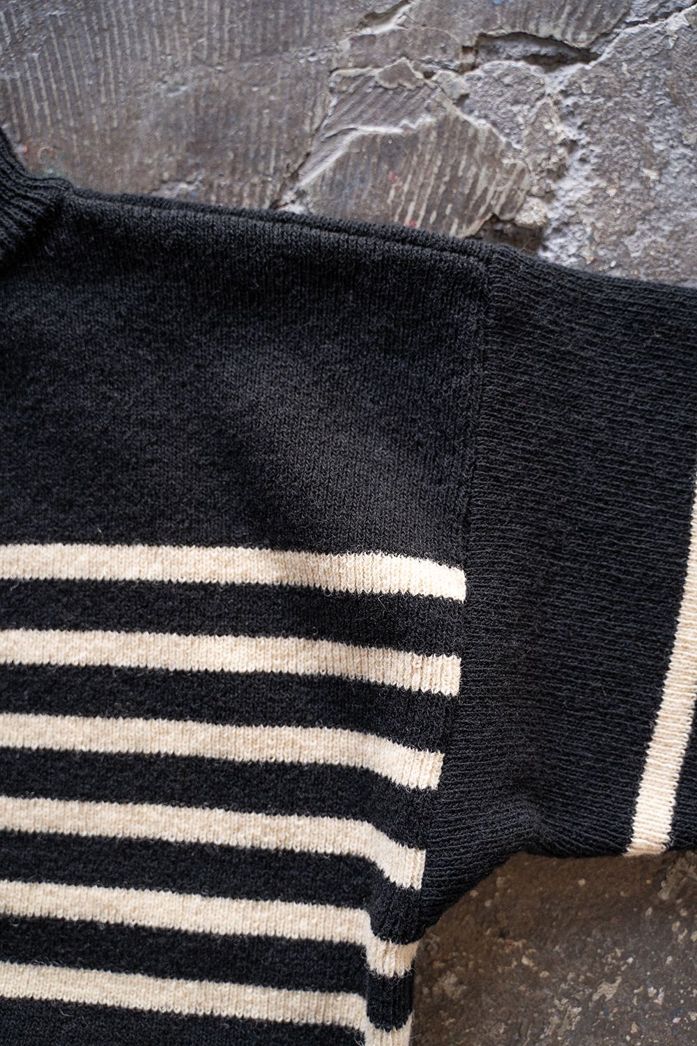 【ラスト1点】Hard twisted Shetlandwool GOB sweater(BLACK×IVORY)