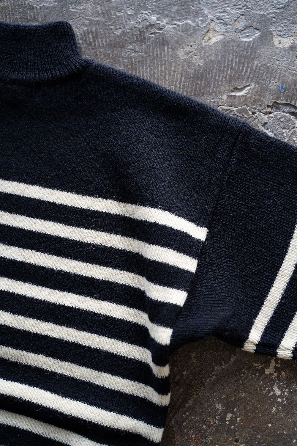 Hard twisted Shetlandwool GOB sweater(NAVY×WHITE)