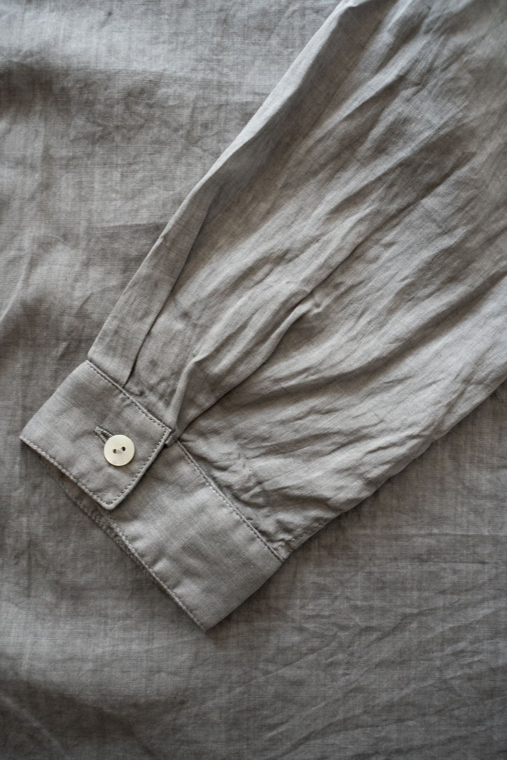 ラミーシルクシャツ(松煙)