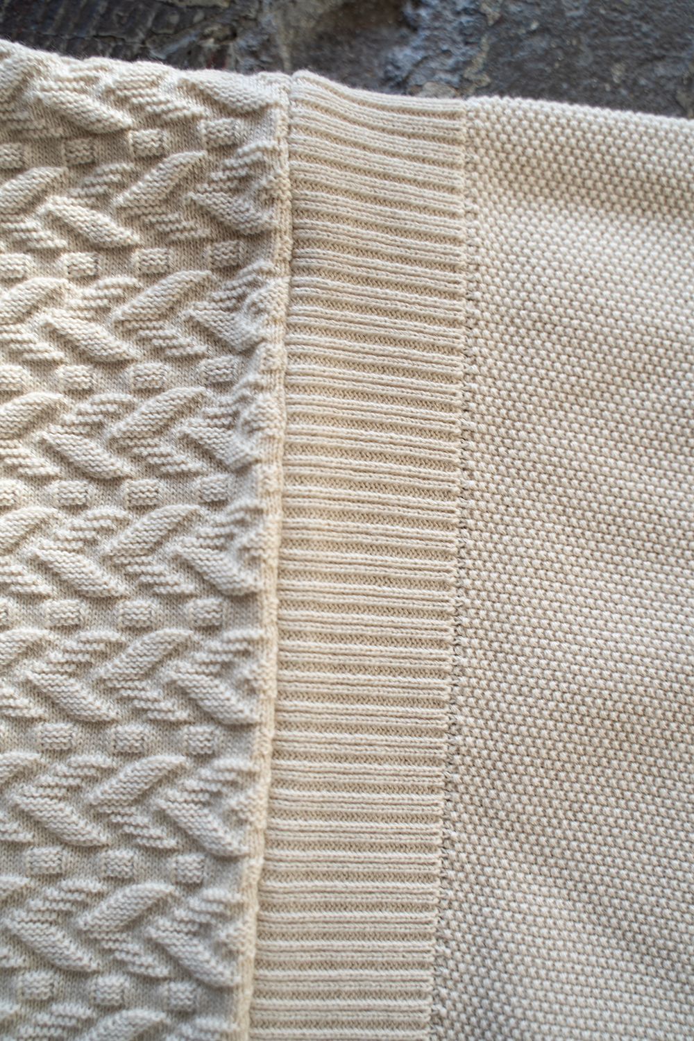 Hanaikada Cardigan(IVORY)