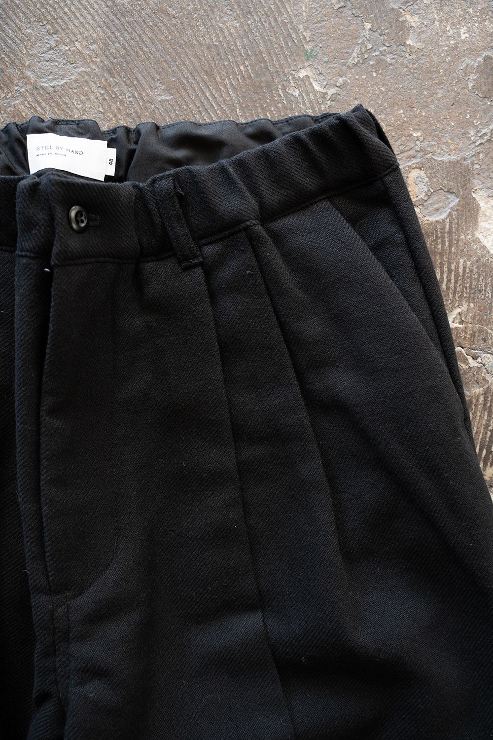 【26AW】コットン×ウールカルゼ2タックイージーパンツ(BLACK)