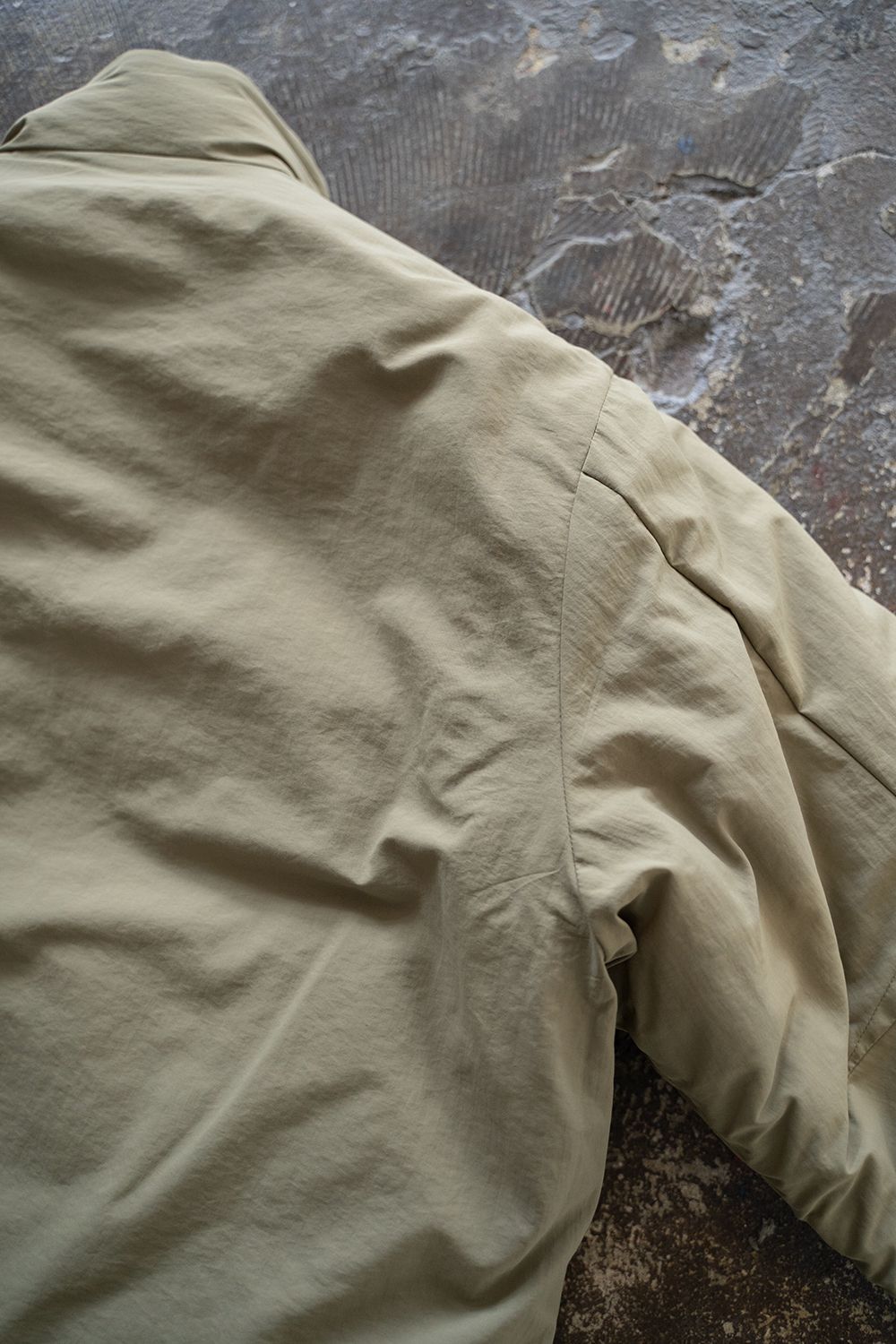 STILL BY HAND - 【24AW】シンサレートスタンドカラーブルゾン STILL BY HAND - 【24AW】シンサレートスタンドカラーブルゾン