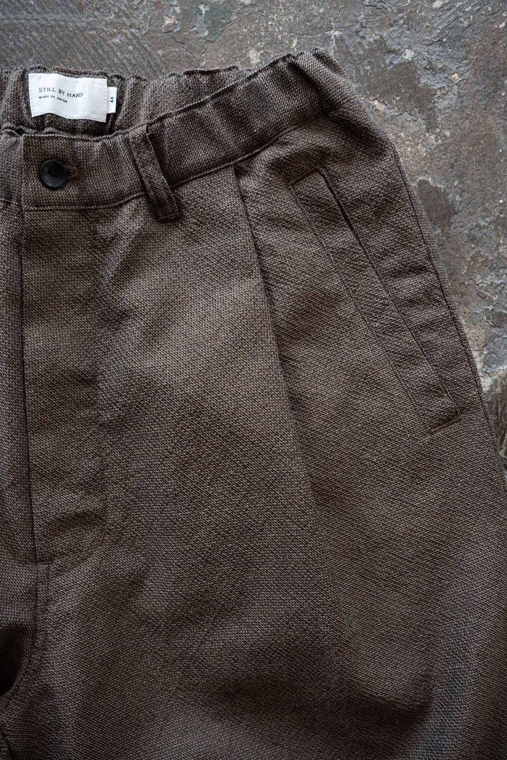 【26SS】ポリエステル×コットンタックイージーパンツ(BROWN)