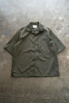 【ラスト1点】【25SS】ナイロン胸ポケット半袖シャツ(DARK OLIVE)