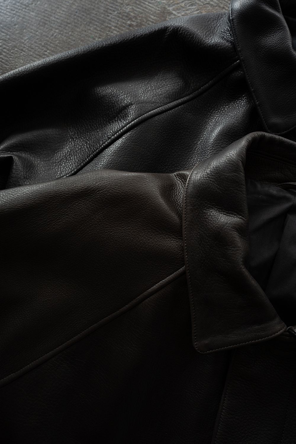【26AW】カウレザーハーフコート(BROWN CHARCOAL)