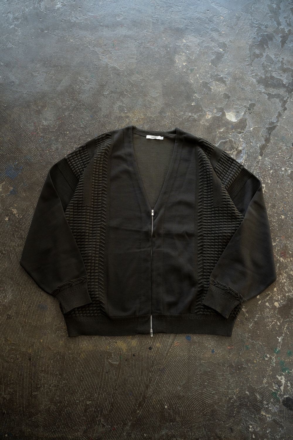 YASHIKI - 【25AW】Hakuhyo Zip Cardigan(DARK OLIVE) | Salty