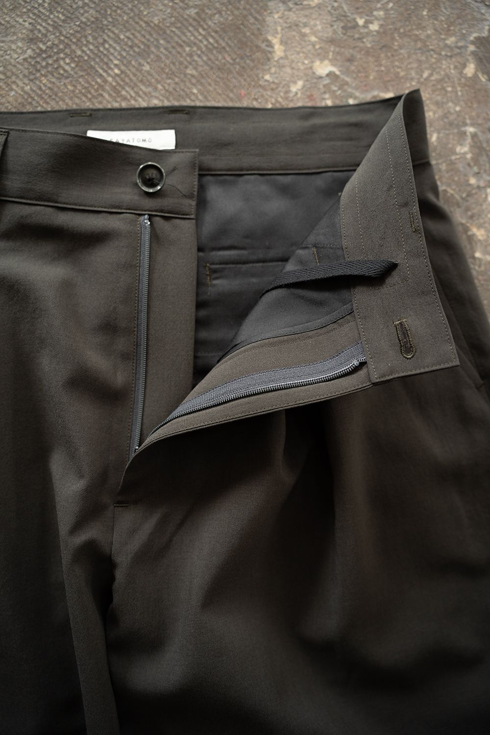 【26SS】2-Tack Wide Slacks/2タックワイドスラックス(DARK OLIVE)