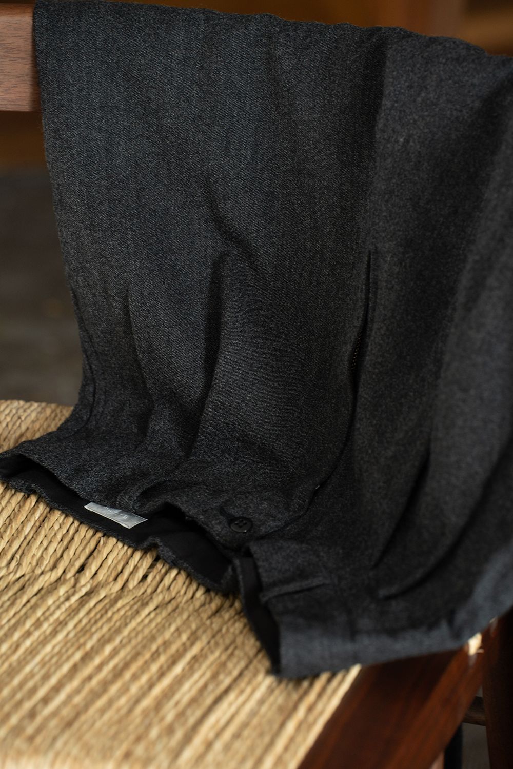 【ラスト1点】【26AW】Wool 2Tuck Trousers(CHARCOAL)