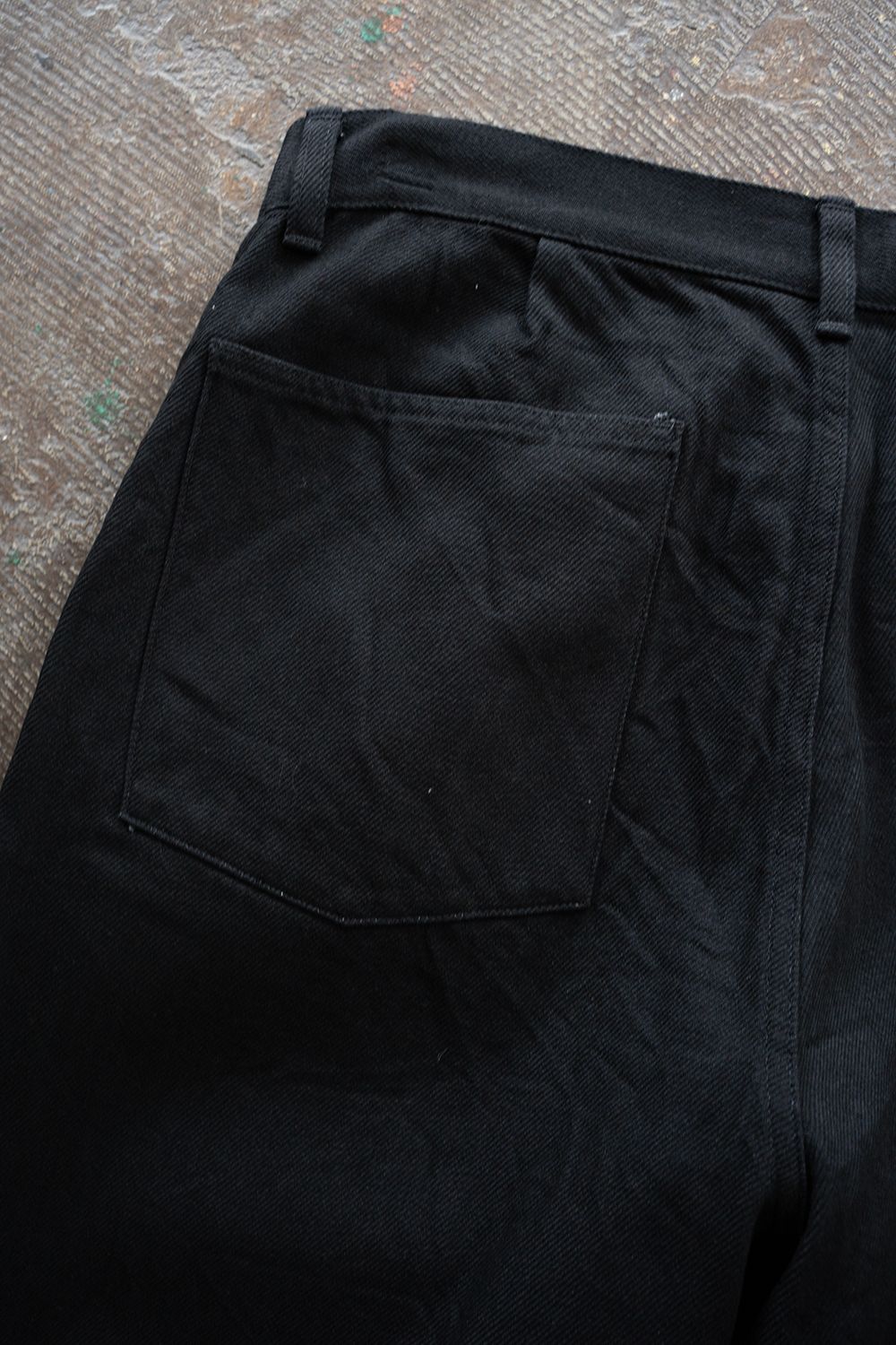 【26AW】12ozデニムディープタックパンツ(BLACK)