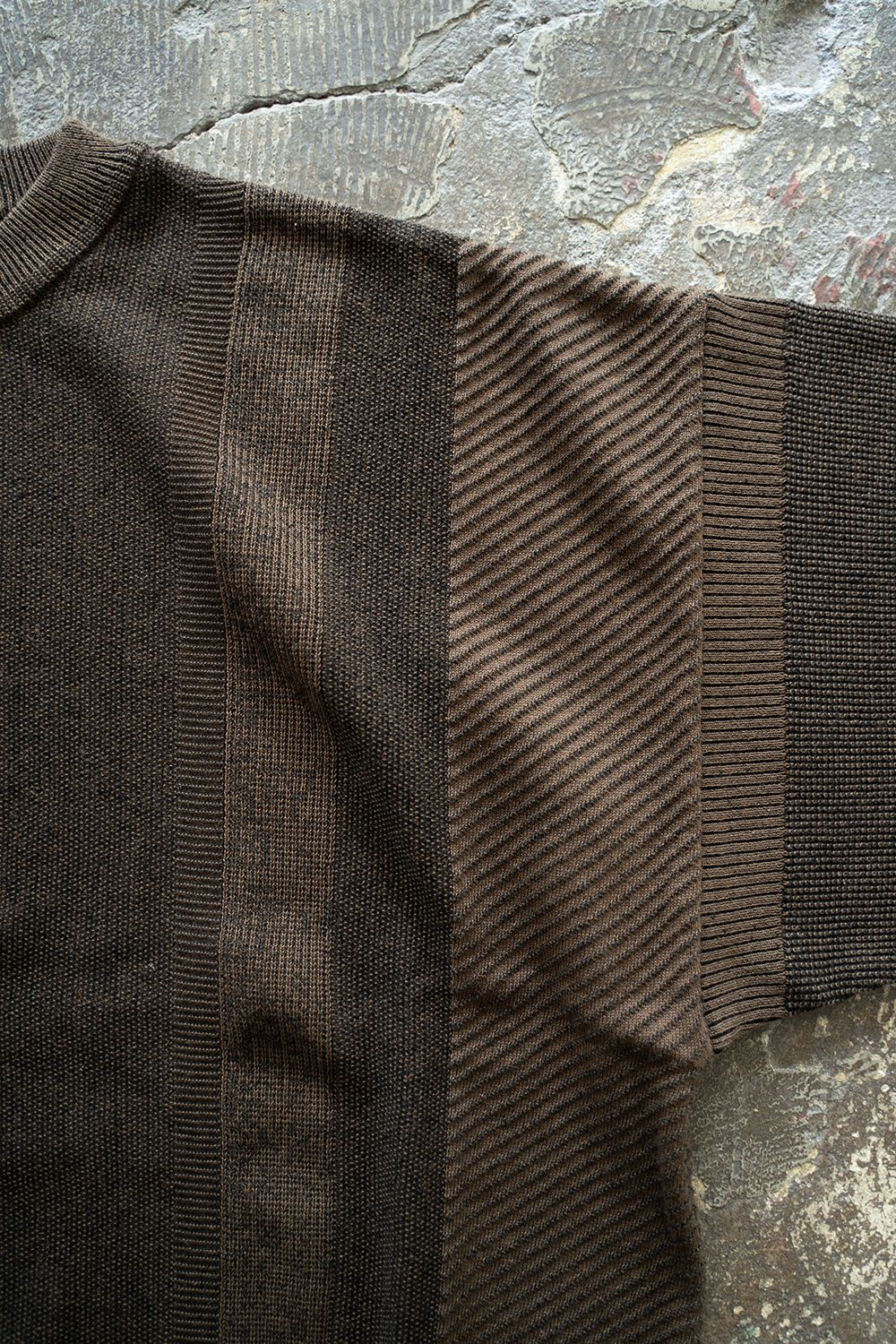 【ラスト1点】【25SS】Fumon Henley Knit(BROWN)