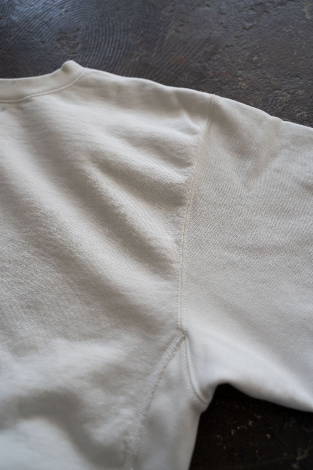 【ラスト1点】スビン吊り裏毛クルーネックスウェットシャツ(OFF WHITE)
