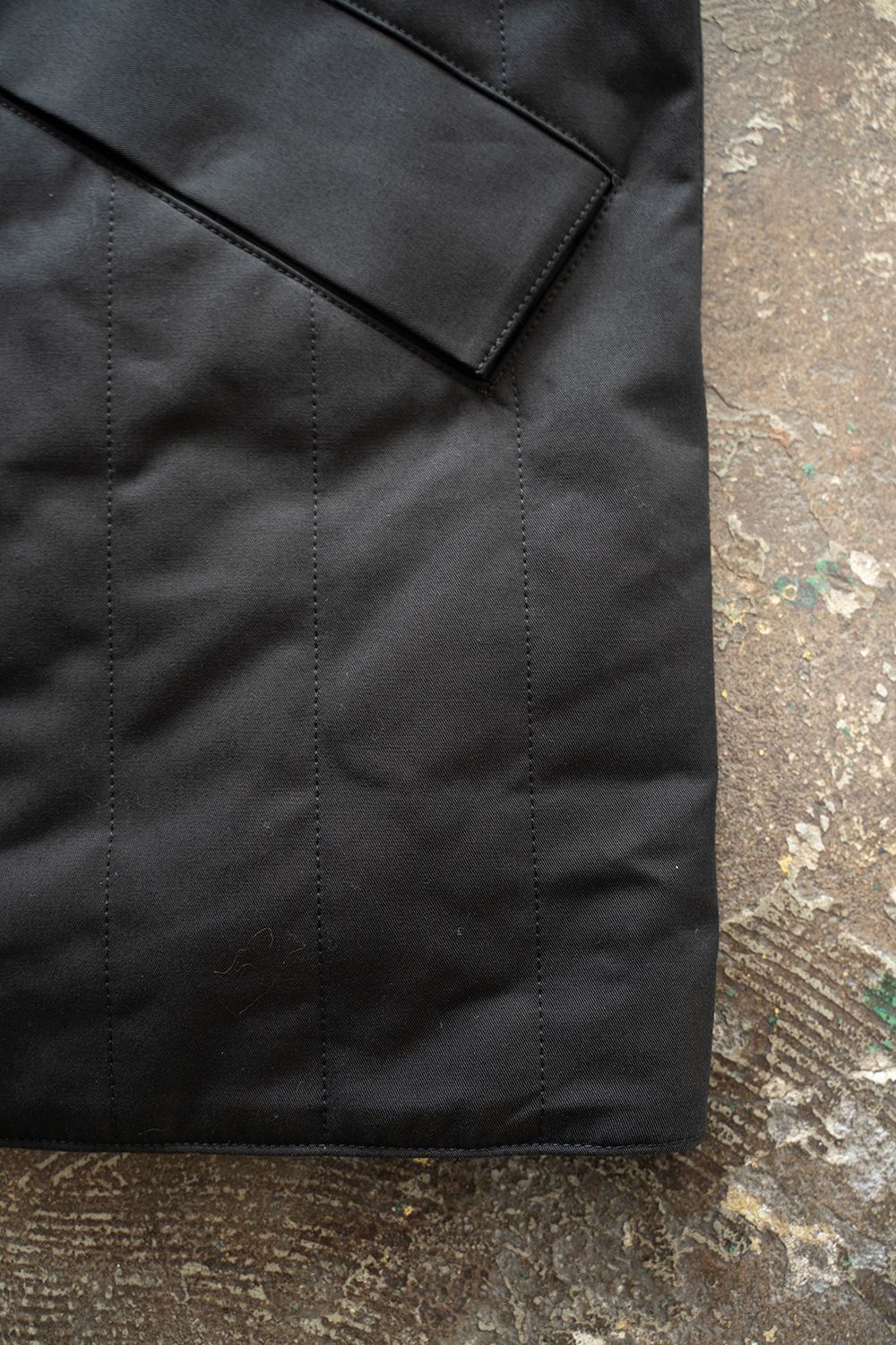 【25AW】コーデュロイ切り替えシンサレートキルティングブルゾン(BLACK)