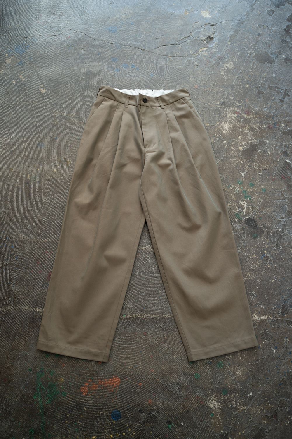 【25AW】2タックシャンブレースラックス(OLIVE)