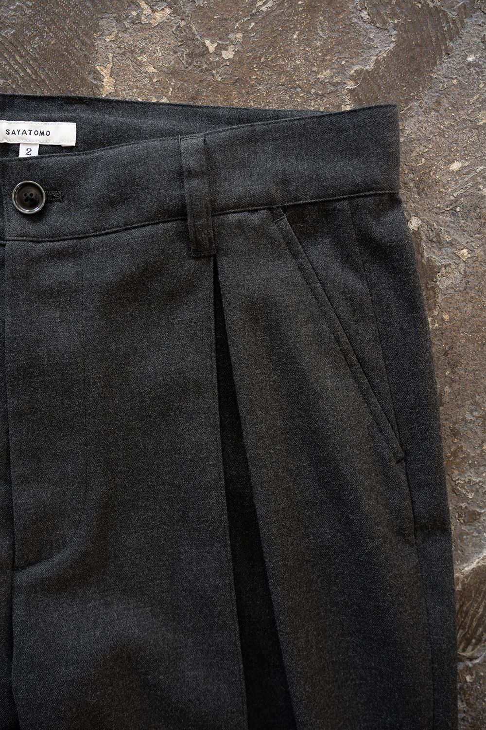 【26AW】2-Tack Wide Slacks/2タックワイドスラックス(CHARCOAL)