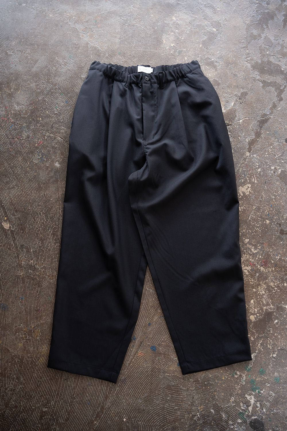 【26SS】ウォッシャブルウールイージースラックス(BLACK NAVY)