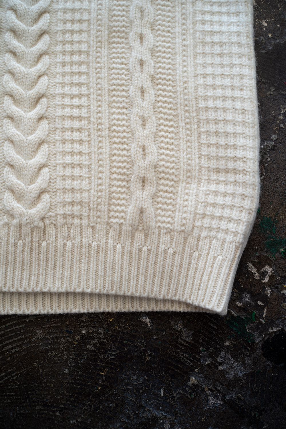 【ラスト1点】Kinshu High Neck Knit(WHITE)